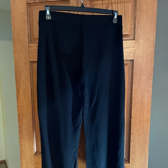 CAbi black knit athleisure cropped pants - Picture 2 of 4